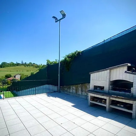 Gioia - Piscina Nel Monferrato